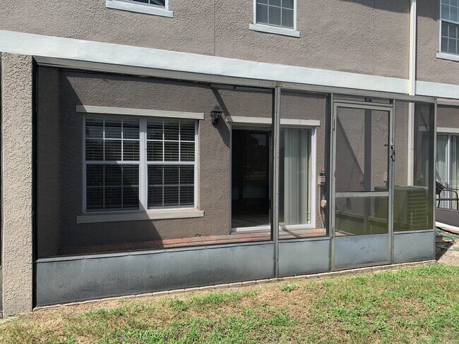 Building Photo - 2377 Caravelle Cir