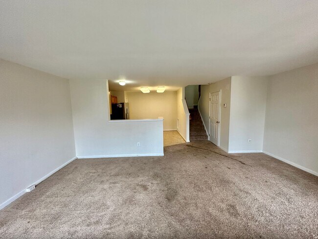 Photo - Great 3 level townhome in Wellington/Clove...