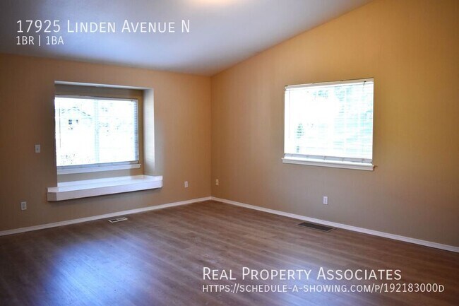 Foto del edificio - 17925 Linden Ave N