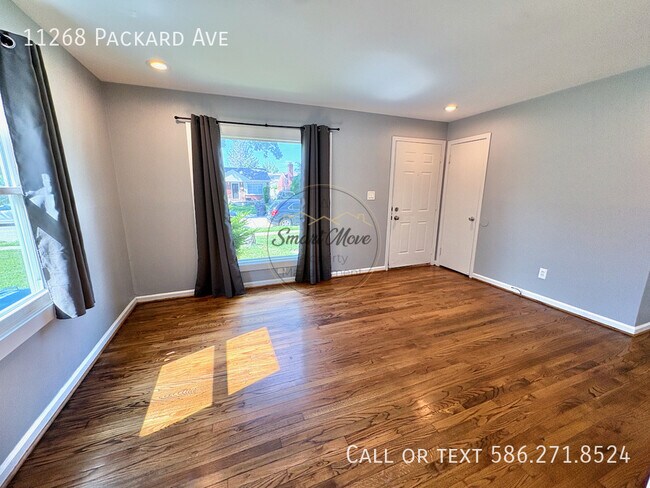 Foto del edificio - 11268 Packard Ave