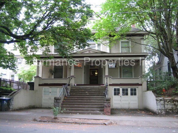Primary Photo - 1626 SE Alder St