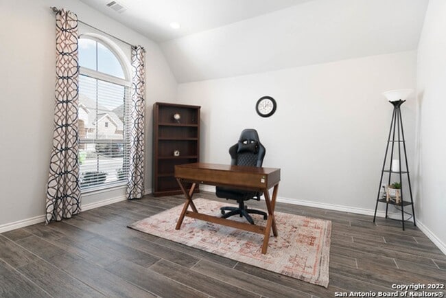 Building Photo - 3 Bed 2 Bath home in Kallison Ranch subdiv...