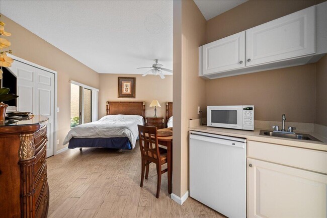 Foto del edificio - 8264 Mulligan Cir