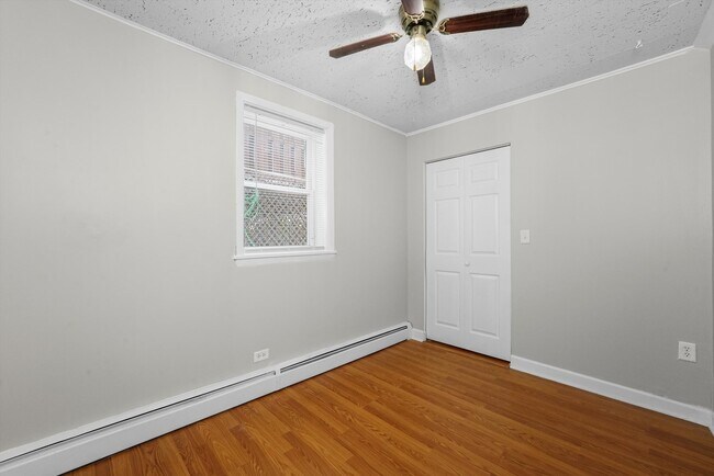 Building Photo - 5531 S Sayre Ave