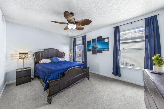 Foto del edificio - 1474 W Beach Blvd