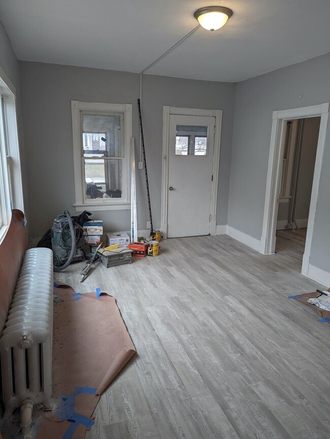 Building Photo - 1120 S 63rd St