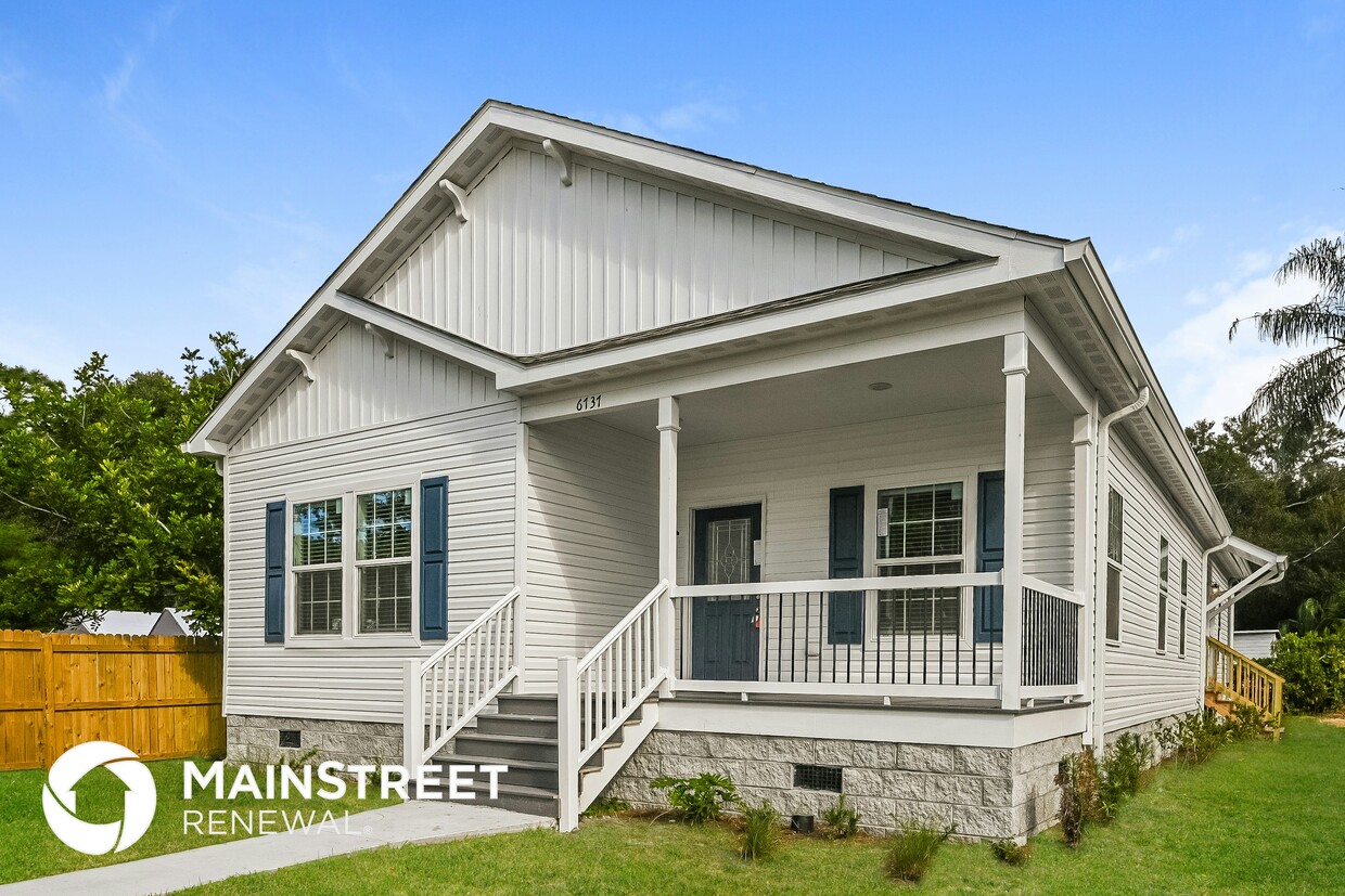 Foto principal - 6737 48th Ave N