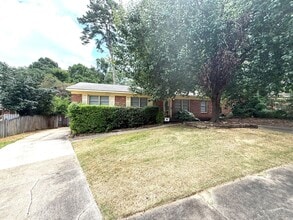 Building Photo - 1651 Sheffield Rd