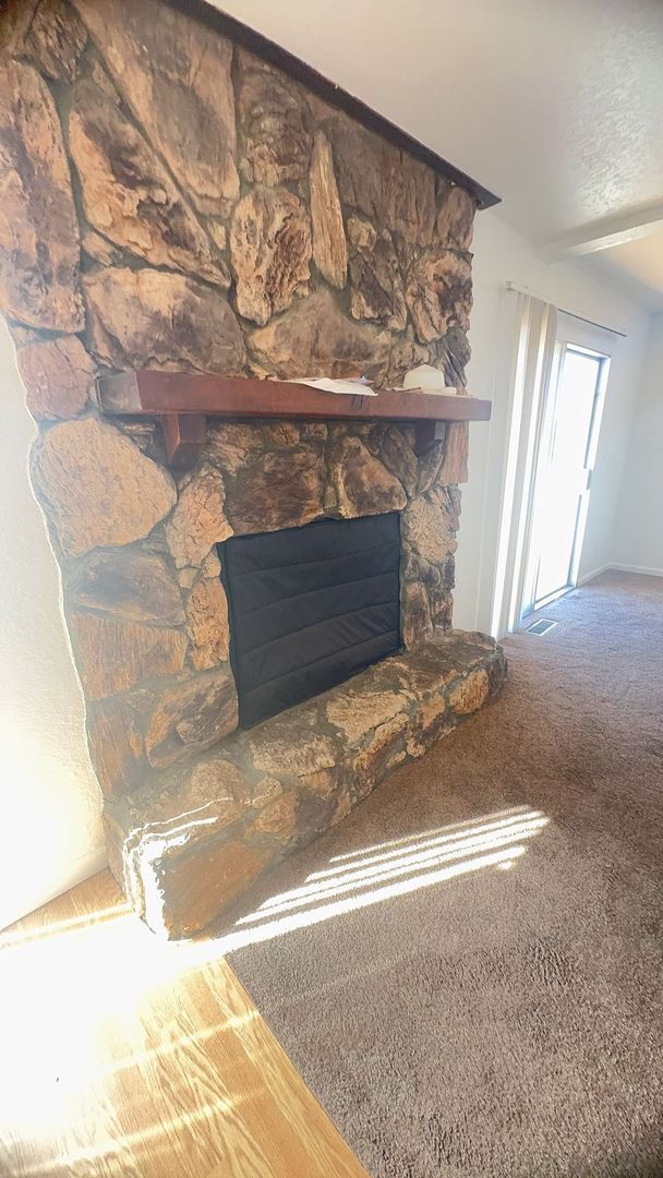 Building Photo - Experience the joy of lakeside living!