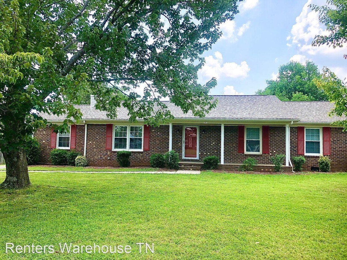 Primary Photo - 3 br, 2 bath House - 582 Sharondale Drive