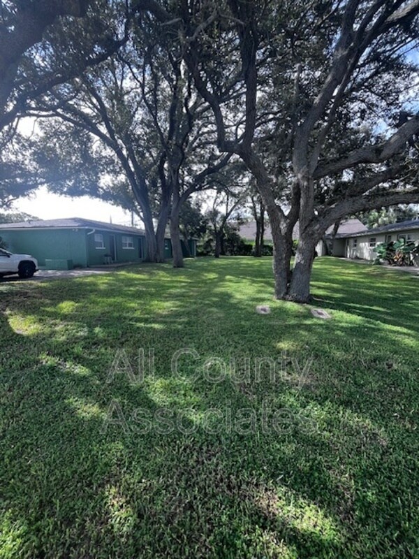 Foto del edificio - 2273 Norman Dr