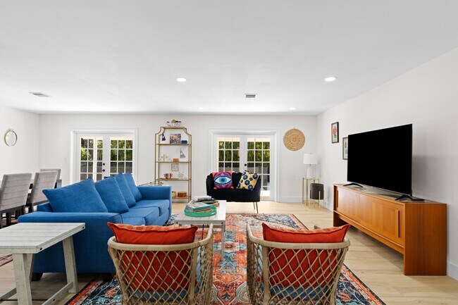 Foto del edificio - 486 NW 1st St