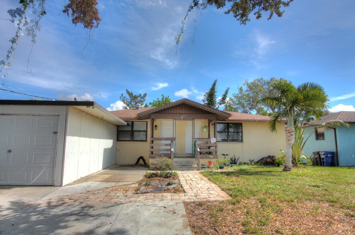 207 Shore T Rd, Nokomis, FL 34275 House Rental in Nokomis, FL