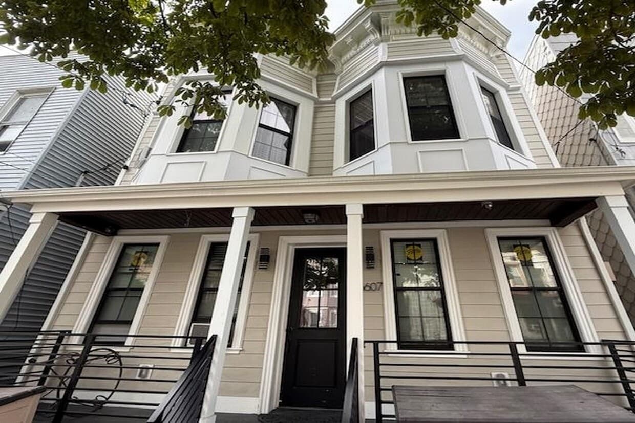 Photo - 6607 Lincoln Pl (West New York, NJ)