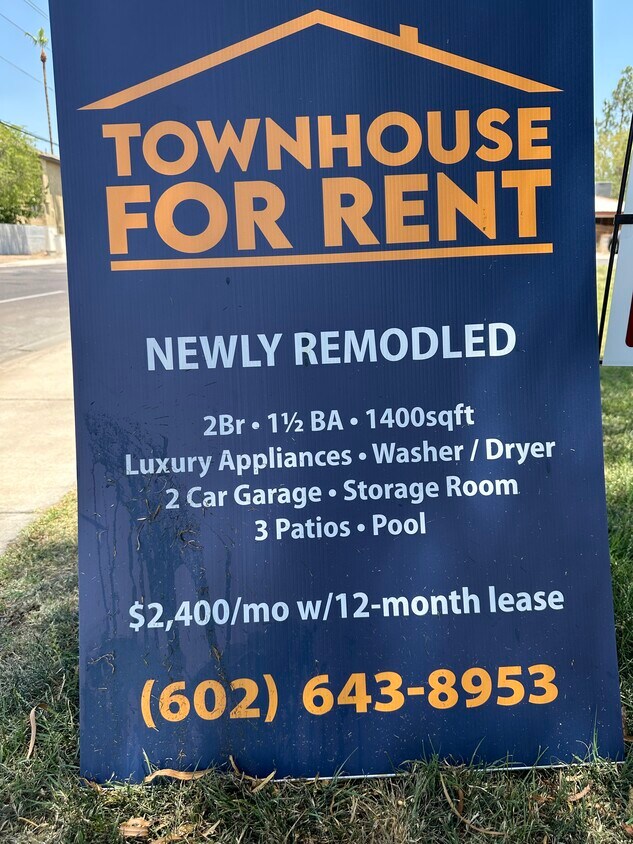 Foto principal - 1037 E Highland Ave