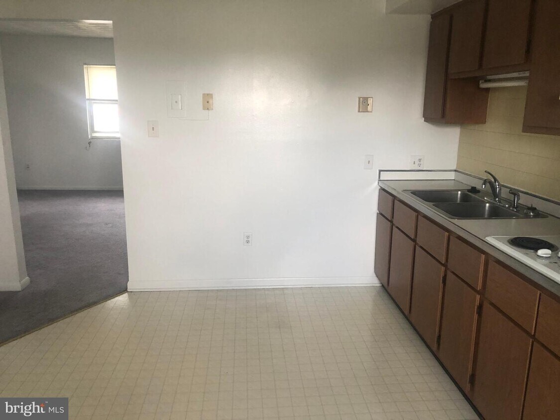 Foto principal - 2328 Wilson Blvd