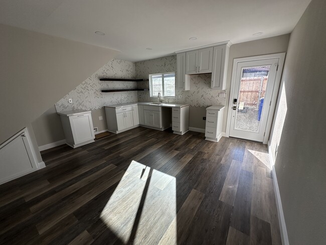 New appliances coming: dishwasher, fridge and stove! - 5432 Horse Ridge Way