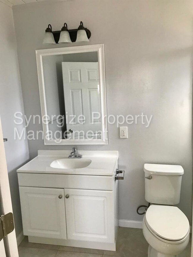 Foto del edificio - 27 Carnegie Dr