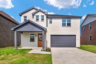Building Photo - 110 Brooks Dr
