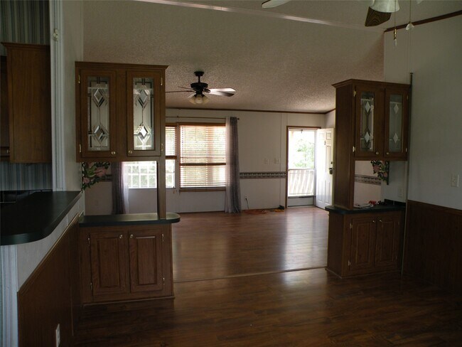 Foto del edificio - 37 Riverside Ln