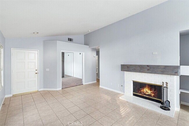 Foto del edificio - "Charming 2-Bed, 2-Bath Retreat in Menifee's Heart – Cozy Living Awaits!"