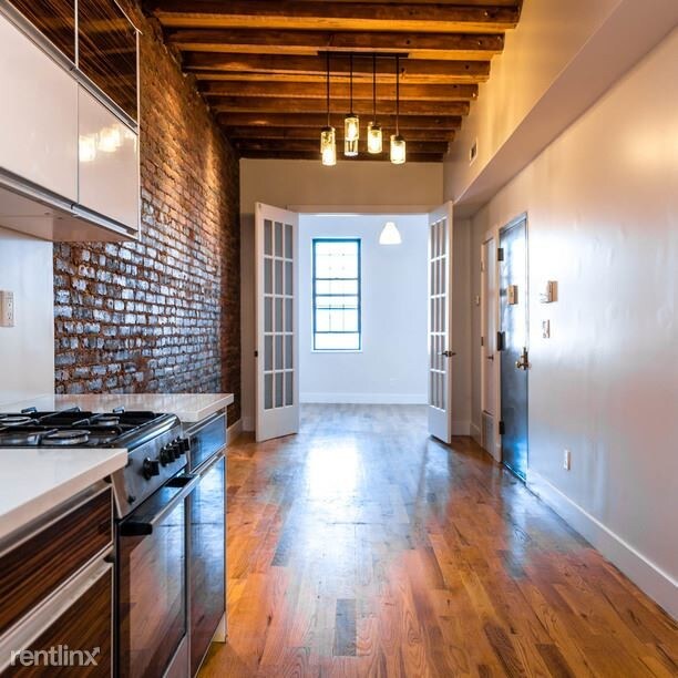 Foto principal - 156 Knickerbocker Ave