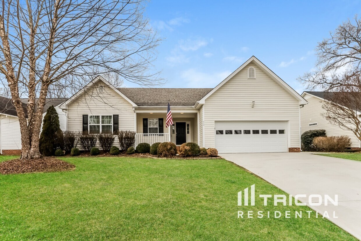 Primary Photo - 210 Field Brook Dr