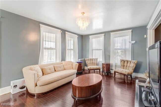 Foto del edificio - 3 br, 2 bath House - 3 Prospect Dr