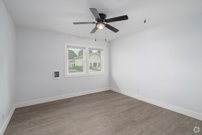 3BR, 1BA - 1,100SF - Second Bedroom - Riverside Apartments