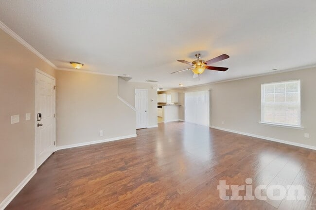 Building Photo - 223 Pebblestone Dr