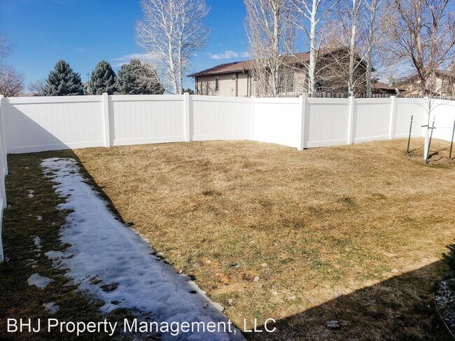 Building Photo - 3 br, 2 bath House - 2011 Skyview West