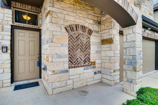 Building Photo - 16229 Travesia Way