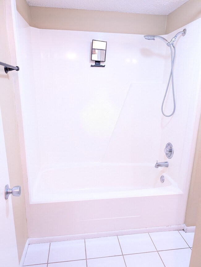 Foto del edificio - 3700 S Osprey Ave