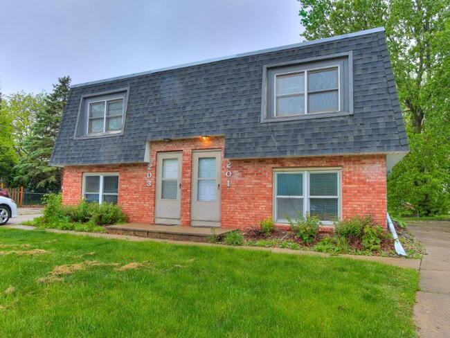 Foto del edificio - 201 Wellons Dr