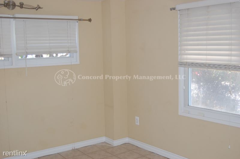 Building Photo - 2 br, 2 bath Townhome - 8029 Lansdale Rd