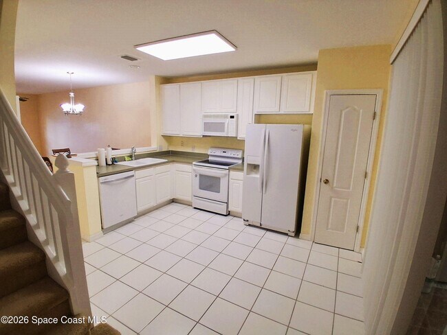 Foto del edificio - 1335 Hampton Park Ln
