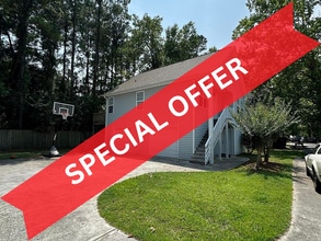 Building Photo - 4320 McClelland Dr