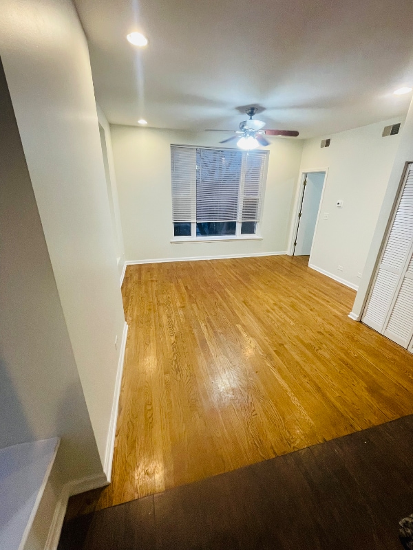 Photo - 6045 S Rhodes Ave Apartment