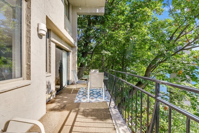 Foto del edificio - 7 Cliffside Dr