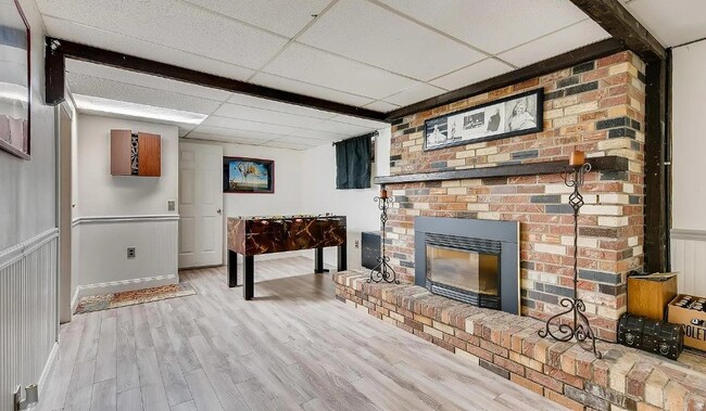 Building Photo - 8292 Depew Way