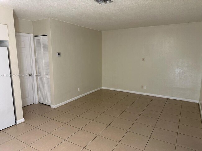 Foto del edificio - 214 SE 8th St