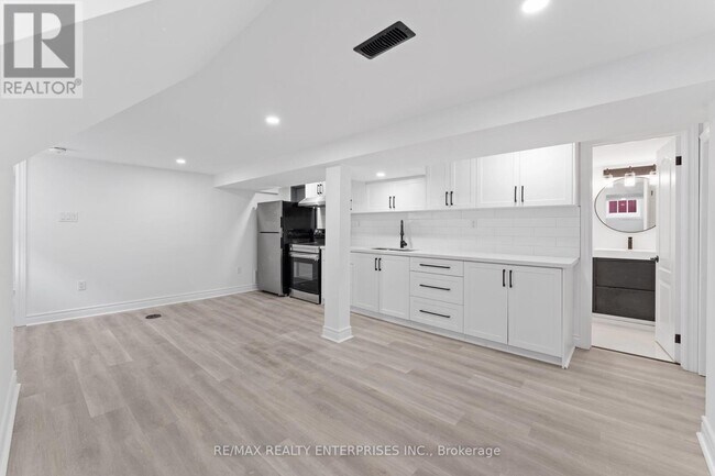 Photo du bâtiment - 3 Dallyn Cres