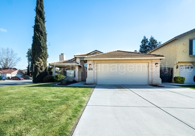 Building Photo - 3 Bedroom/2 Bath Home in the Southwest - $2295 Per Month!