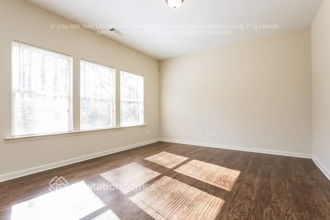 Building Photo - 4905 Medlock Trail Ct SW
