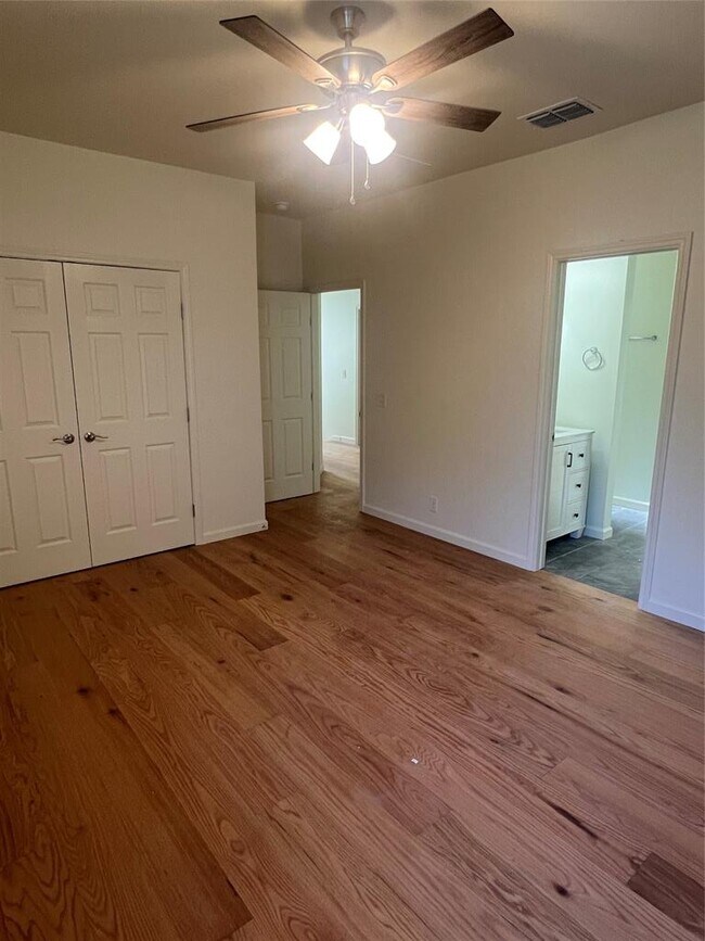 Foto del edificio - 5404 Martin Ave