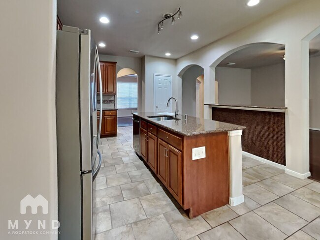 Foto del edificio - 20927 Garden Arbor Ln