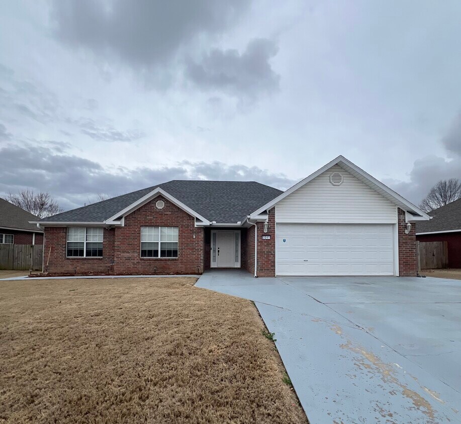 3041 Woodbridge Rd, Springdale, AR 72762 House Rental in Springdale
