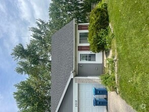 Building Photo - 3312 Fox Hill Rd