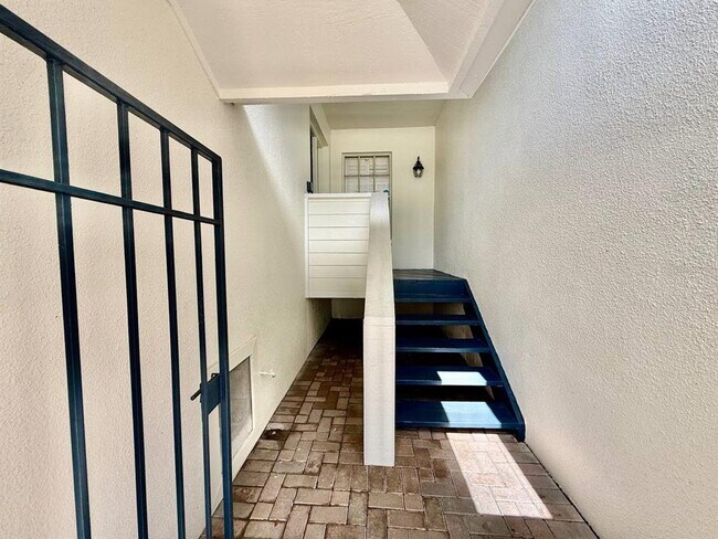 Foto del edificio - 5220 S Russell St