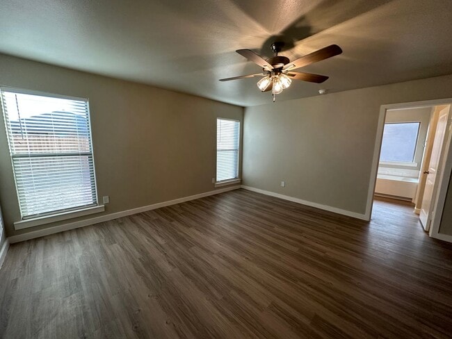 Building Photo - Wonderful 3 Bedroom in Bellfarms!